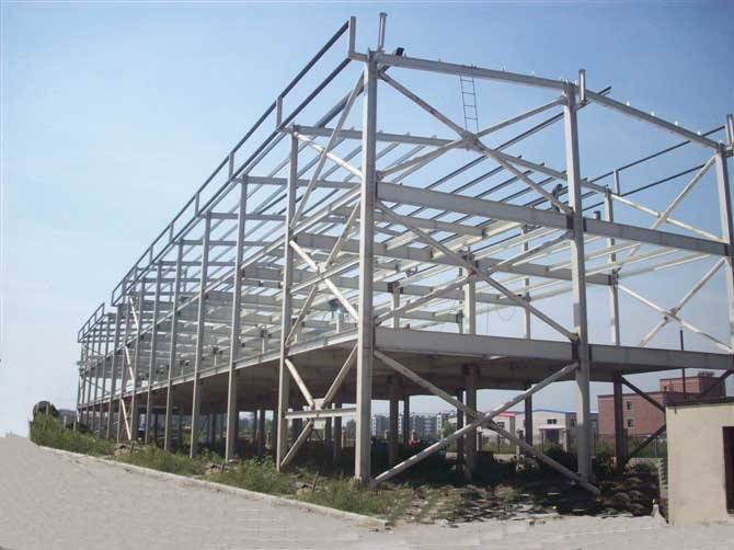 山东网架加工之眼跳岩对管桁架的影响